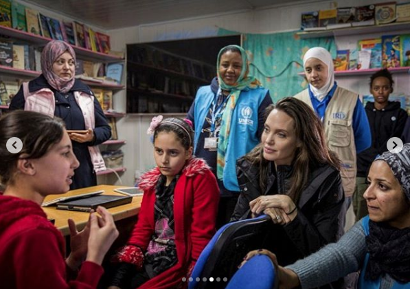 Kadın ve insan haklarını ele alacak Angelina Jolie Time dergisine editör oldu! - Resim: 4