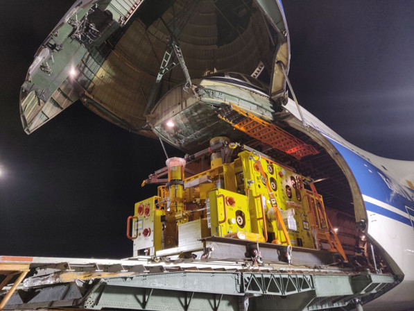 Bakan Dönmez duyurdu: 65 tonluk dev Türkiye'ye geldi - Resim: 0