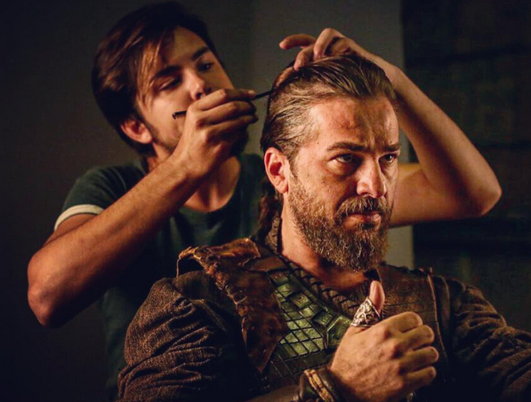 Engin Altan Düzyatan'ın Diriliş Ertuğrul kazancı dudak uçuklattı - Resim: 3