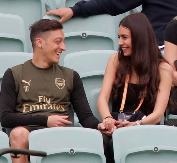 Amine Gülşe harekete geçti! Mesut Özil ile evlenir evlenmez yaptı - Resim: 3