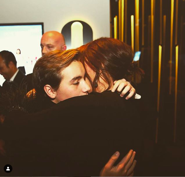 Demet Akbağ Zafer Çika çocukları Ali Çika kaç yaşında nerede okuyor? - Resim: 4