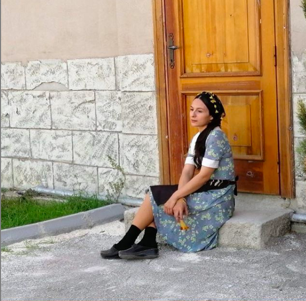 Selin Yeninci meğer çok seksiymiş! Bir Zamanlar Çukurova'nın Saniye'sine bakın - Resim: 1