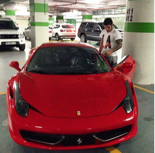 Gökhan Sara zengin çıktı servetinin kaynağı annesine bakın! - Resim: 1