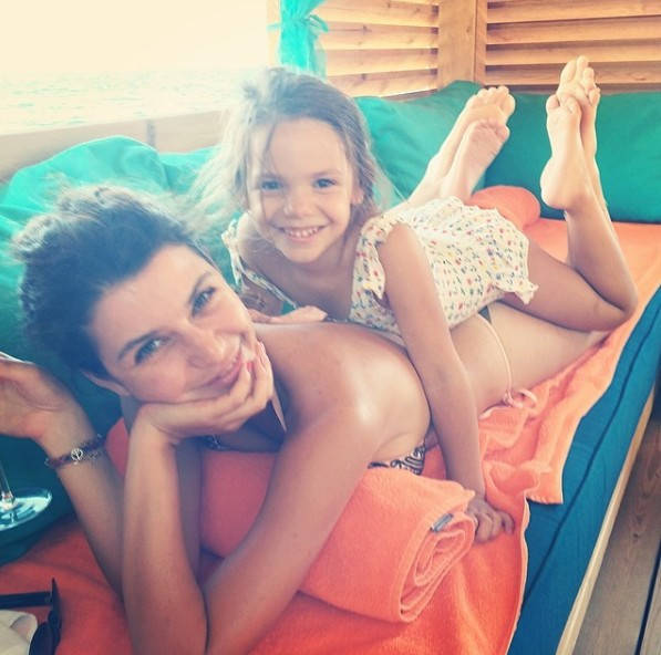 Beren Saat'ten Kürk Mantolu Madonna açıklaması - Resim: 4