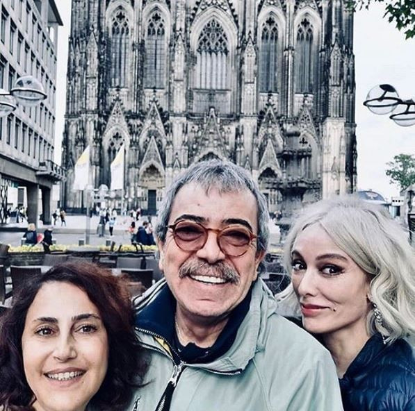 Selçuk Yöntem ve Zerrin Tekindor paylaşımı! Aşk-ı Memnu'nun yıldız oyuncuları bir arada! - Resim: 4