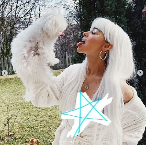 Bensu Soral yeni imajıyla herkesi şaşırttı! Peruğu olay oldu - Resim: 3