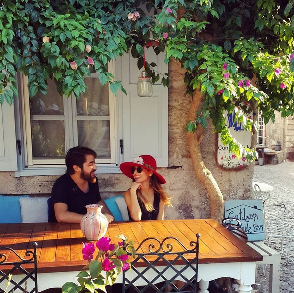 Semih Öztürk'ün sevgilisi Kurretülayn ile bir karesi var ki.... - Resim: 3