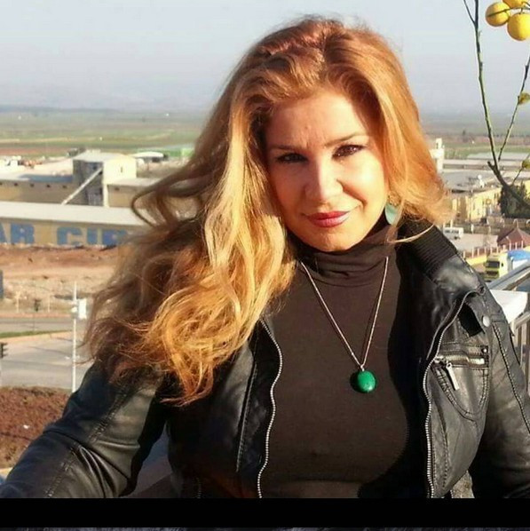 Ünlü türkücü rüyasında gördü tesettüre girdi! Şimdi bakın - Resim: 1