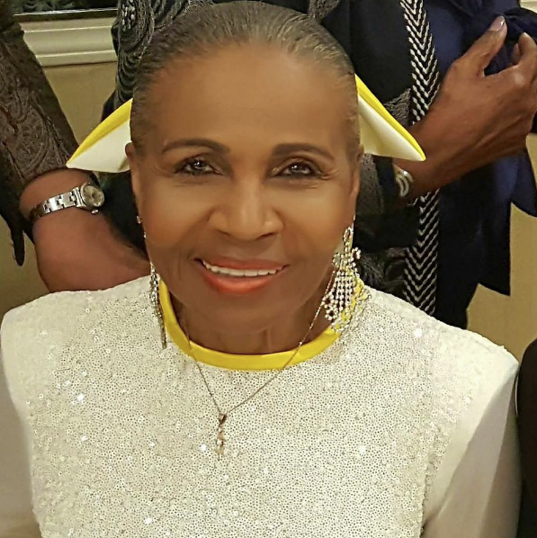 Gören gözlerine inanamıyor sizce bu kadın kaç yaşında  - Resim: 1