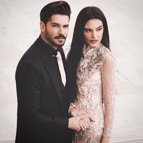 Almeda Abazi eşi Tolgahan Sayışman'ı köşeye sıkıştırdı öyle bir soru sordu ki... - Resim: 1