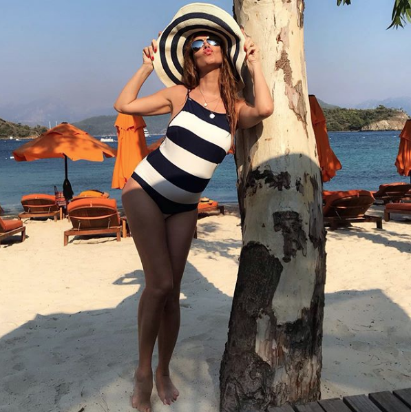 Hamile olan Tülin Şahin mayolu halini paylaştı 6 aylık hamile demezsiniz - Resim: 3