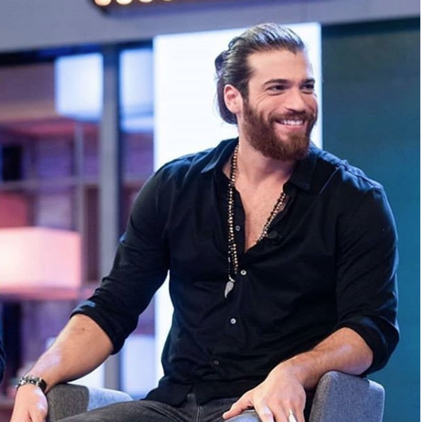 Can Yaman için şok eden suçlama kadın hayranı 'Beni dövdü' deyip şikayetçi oldu - Resim: 3