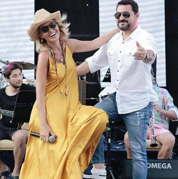 Sahnelere Gülben Ergen nefes kesen dekoltesiyle geri döndü fırtınalar estirdi - Resim: 1