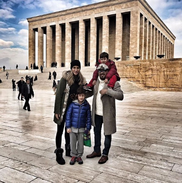 Çağla Şikel ile Emre Altuğ'dan sürpriz! Yeniden... - Resim: 1