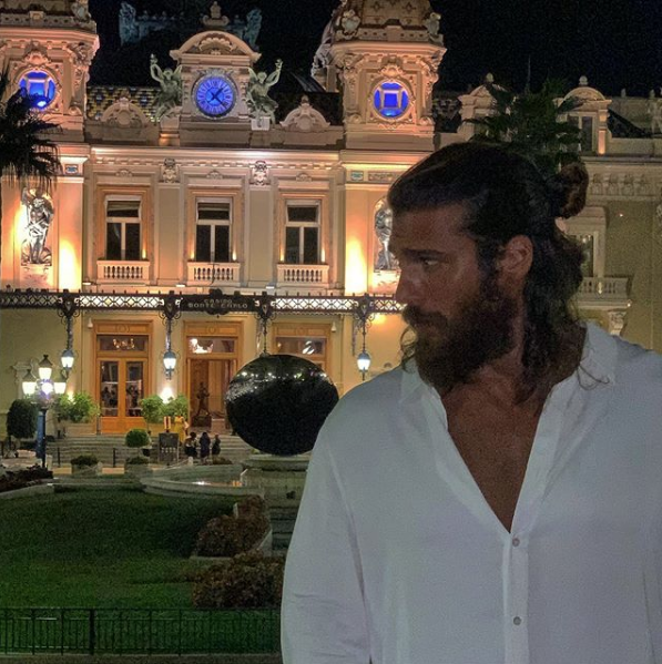 Can Yaman IMDb'de zirveye oturdu! En İyi TV Erkek Oyuncu seçilmişti - Resim: 2