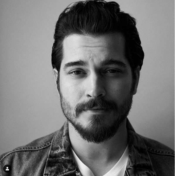 Çağatay Ulusoy asker tıraşı oldu son hali ortaya çıktı - Resim: 3