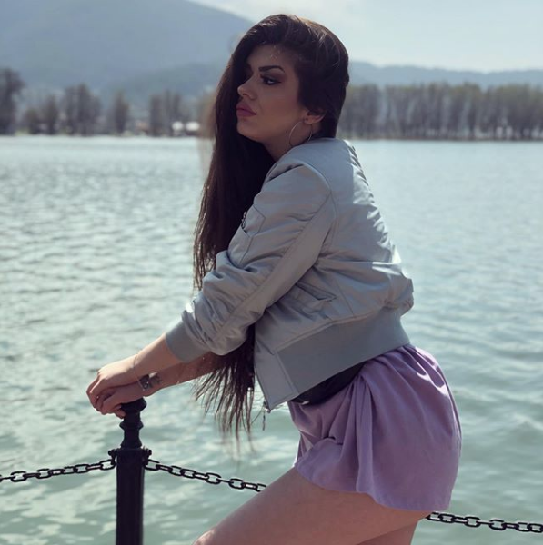 Cinsel içerikli grubun reklamını yapan Simge Barankoğlu'nun 'rezalet' paylaşımı - Resim: 2