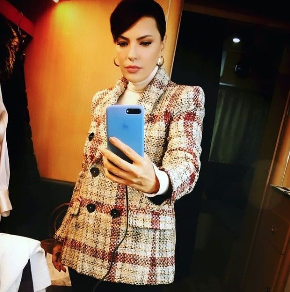 Yeşim Salkım 'Beni susturamazlar' deyip olay açıklamalara imza attı! - Resim: 1