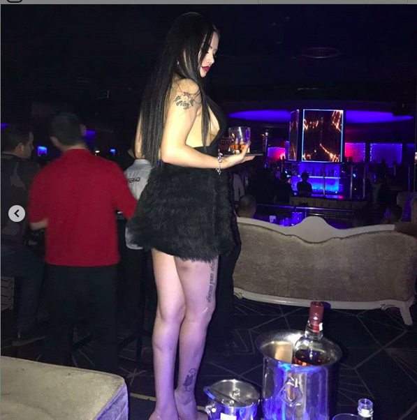 Gelin adayı Naz Mila'dan edepsiz paylaşım göğüs dansı yaptı paylaştı! - Resim: 2