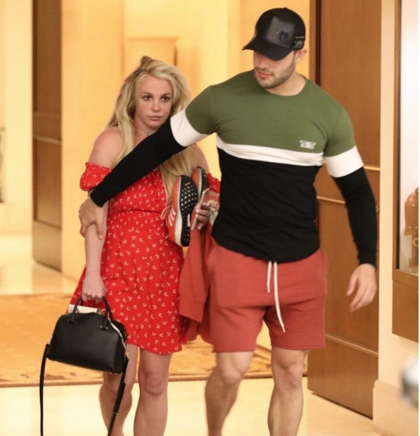 Dünyaca ünlü şarkıcı Britney Spears korkutan görüntüsü hakkında konuştu - Resim: 1