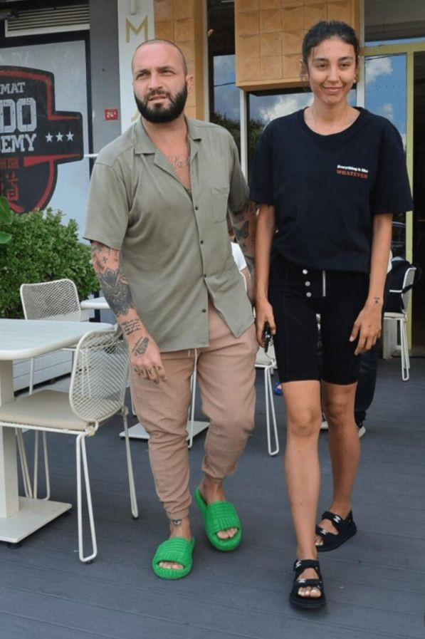 Berkay'ın giydiği terliğin fiyatı dudak uçuklattı! - Resim: 4