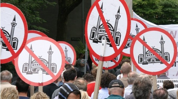 Merkel seçimi baştan kaybetti konuşturmadılar bile! - Resim: 4