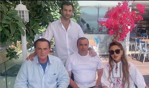 Alaattin Çakıcı ile Ece Erken ve sevgilisi Şafak Mahmutyazıcıoğlu fotoğrafını paylaştı - Resim: 3