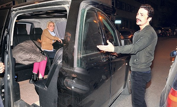 Ahmet Kural'dan şok sözler: 'Kızlarla arabanın içinde mi sevişelim!' - Resim: 4