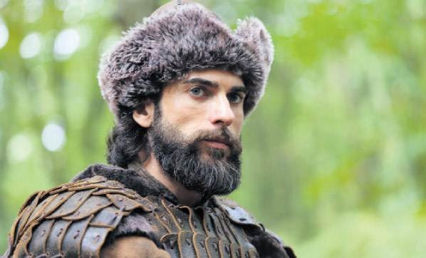 Arabistan'da Diriliş Ertuğrul fırtınası! Turgut Alp sevgisi bunu da yaptırdı - Resim: 4