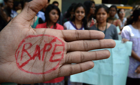 Karısını kumar masasında kaybetti akrabası ve arkadaşı toplu tecavüz etti - Resim: 2