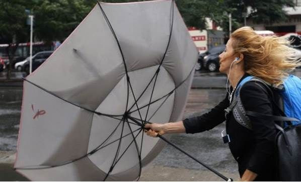 25 il için alarm verildi! Lodos ve fırtına geri dönüyor! Çatılar uçacak ağaçlar devrilecek - Resim: 1