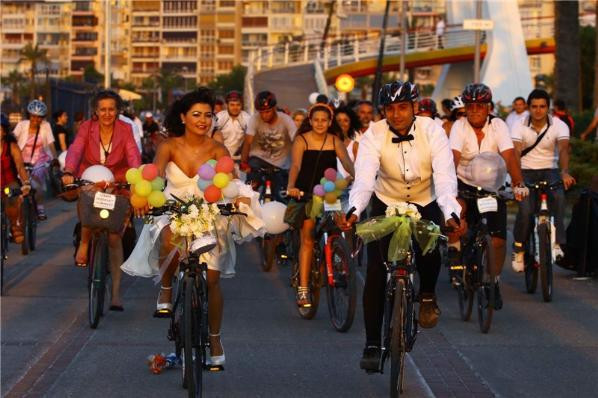 Nikaha bisikletleriyle gittiler - Resim: 3