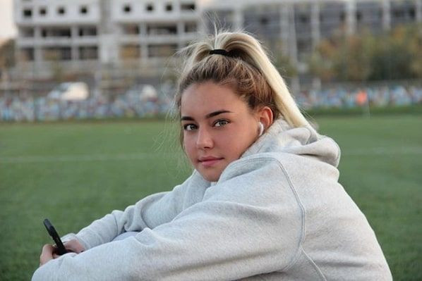 Survivor yıldızı Aycan Yanaç rahatsızlandı hayranları Twitter'ı birbirine kattı - Resim: 1