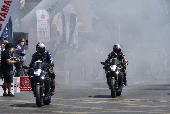 İstanbul'da 19 Mayıs Atatürk Rallisi! Kenan Sofuoğlu ile Toprak Razgatlıoğlu yarıştı - Resim: 3