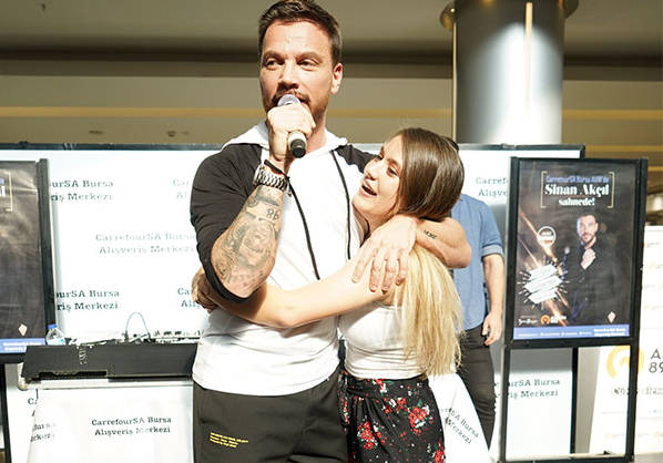 Sinan Akçıl Hande Yener hakkında konuştu kafede düşman gibiydiler - Resim: 3