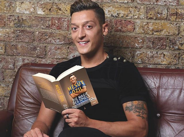 Mesut Özil'in ailesi çok yoksulmuş! Annesi temizlikçi babası... - Resim: 1