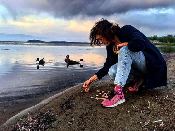 Ekranlara ara verdi Aslıhan Gürbüz kiraz ağacına daldı! - Resim: 4