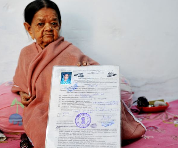 113 yaşındaki cüce kadın şaşırtıyor - Resim: 4