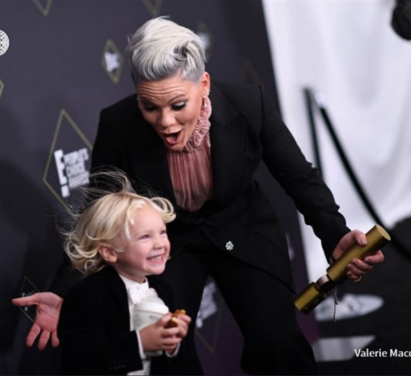 Pink ve 3 yaşındaki oğlu koronavirüse yakalandı 'Gerçekten korkutucu' - Resim: 3