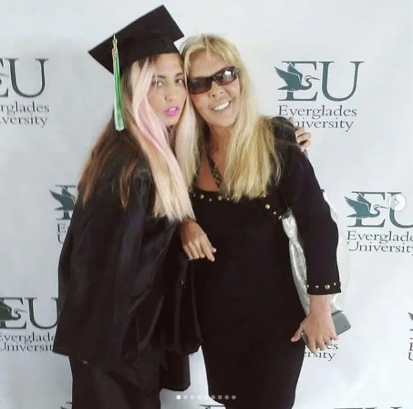 Ahu Tuğba kızı Anjelik Calvin'in pozunu paylaştı paylaşım olay yarattı - Resim: 1