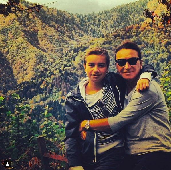 Demet Akbağ'ın oğlu Ali Çıka kaç yaşında nerede okuyor? - Resim: 0