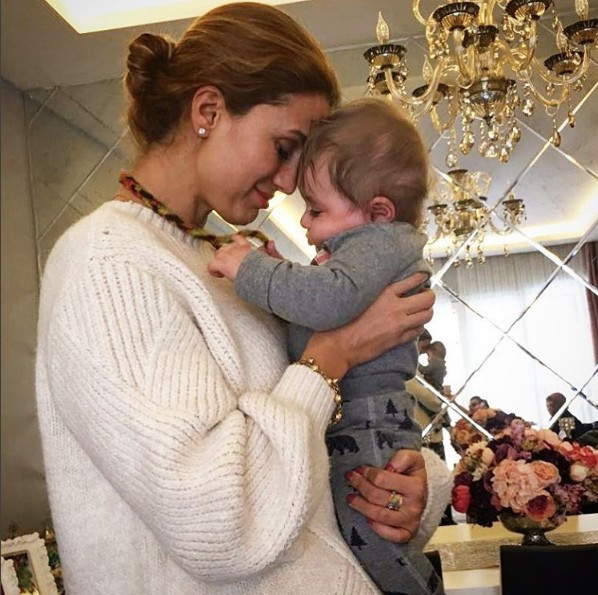 Tuğba Özay eski aşkının bebeğini görünce şoke oldu - Resim: 3