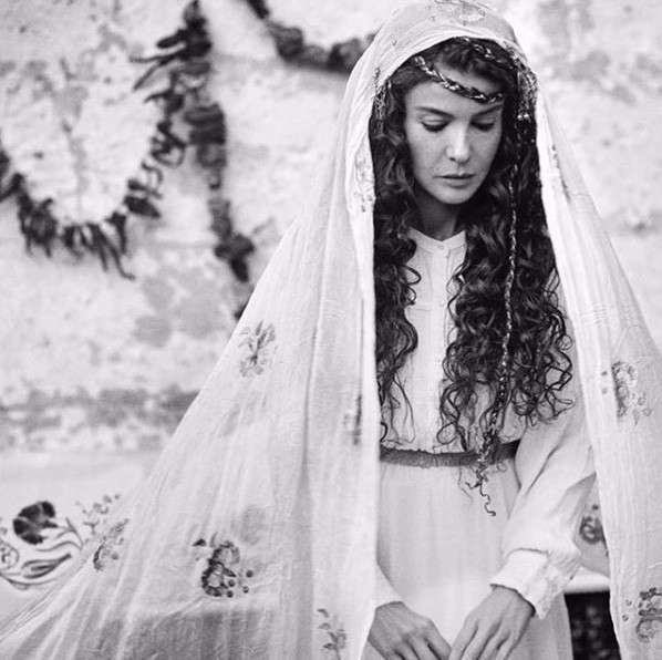 Gülben Ergen'den çok sert 'Hadsiz, terbiyesizler!' - Resim: 1