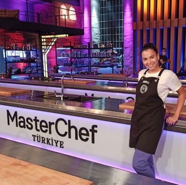 MasterChef Ebru'nun küvet pozuna Somer Sivrioğlu yorumu! Son hali şoke etti - Resim: 2