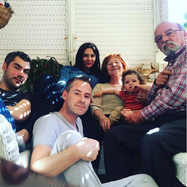 Hande Ataizi'nin yabancı eşi Türk gibi oldu instagramda... - Resim: 2