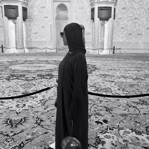 Önce bikinileri giydi sonra çarşafa girdi! Hadise camiden paylaştı - Resim: 3