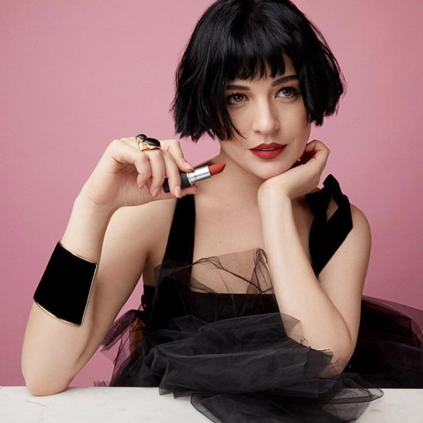 Gonca Vuslateri'den takipçisinin 'iki yüzlü' yorumuna yanıt - Resim: 1