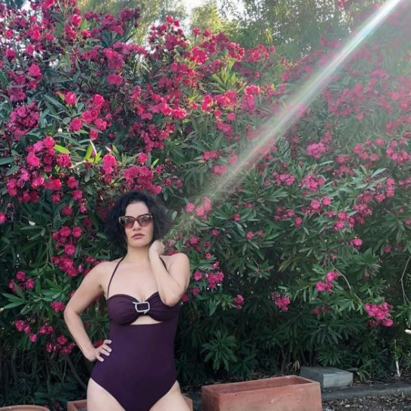 Göksel sosyal medyayı mayolu pozuyla salladı! Yaz sezonunu açtı - Resim: 2