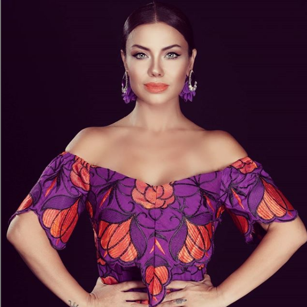 40 yaşındaki halini görenler tanıyamadı şarkıcı Lara yıllar sonra ekrana çıktı! - Resim: 3