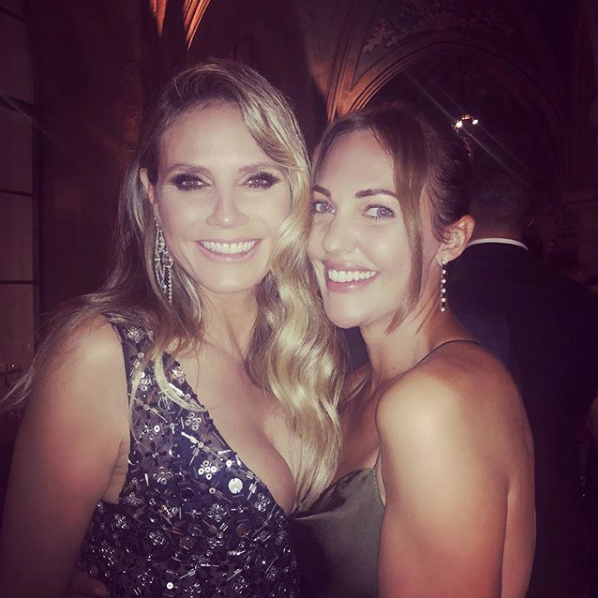 Meryem Uzerli'nin Emmy şıklığı transparan kıyafeti olay olmuştu - Resim: 3